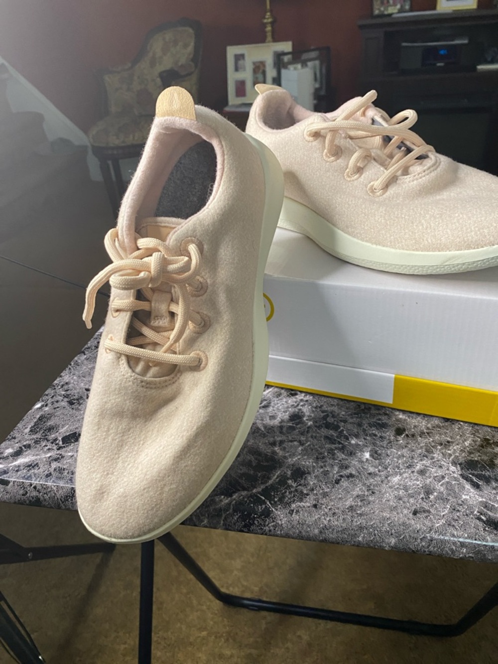 Light Pink Casual Lace-Up Sneakers